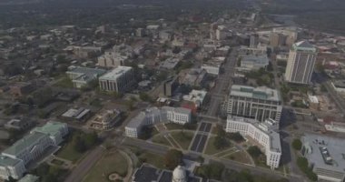 Montgomery Alabama Havacılık v10 Flyby Capitol Binası ve Dexter Caddesi 'nden Alabama Nehri' ne doğru - DJI Inspire 2, X7, 6k - Mart 2020