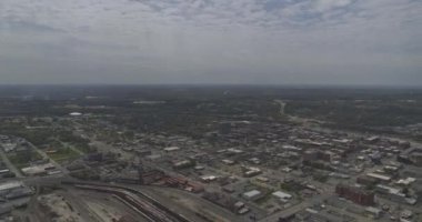 Columbus Georgia Havacılık v12 Phenix City 'deki endüstriyel mahallenin görüntüsü - DJI Inspire 2, X7, 6k - Mart 2020