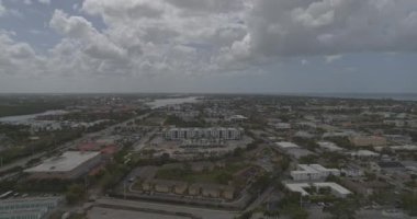 Napoli Florida Havayolları V7 Napoli 'nin ticari ve endüstriyel bölgeleri - DJI Inspire 2, X7, 6k - Mart 2020