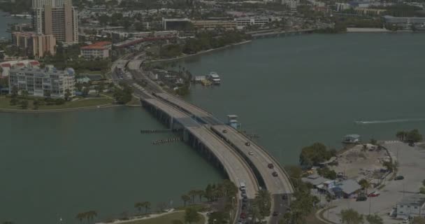 Pete Beach Florida Aerial Avslöjar Panorering Utsikt Mot South Pasadena — Stockvideo