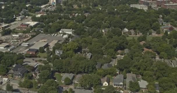 Atlanta Georgia Aerial V699 Birdseye Shot Cabbagetown Neighborhood Midtown Horizon — стокове відео