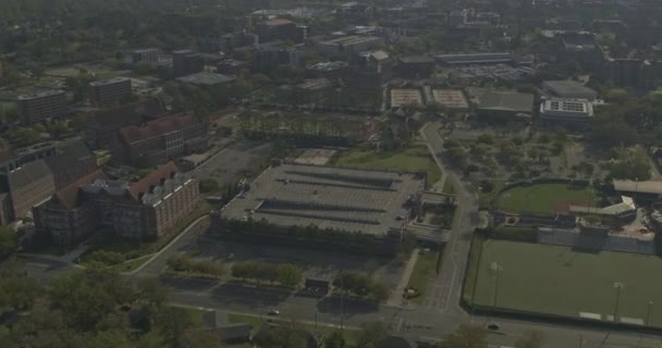 탤러해시 플로리다 Aerial V30 Bird Dseye Shot College Campus Low — 비디오