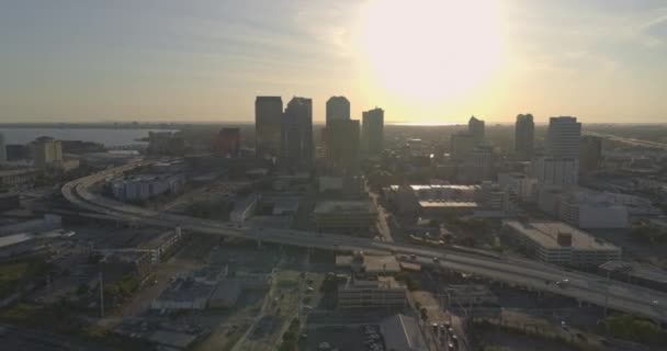 Tampa Florida Voo V36 Aérea Thru Tiro Arranha Céus Pôr — Vídeo de Stock