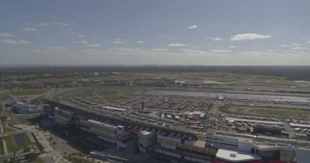 Daytona Beach Florida Aerial V10 Empurrar Revelar Pista Velocidade Internacional — Vídeo de Stock