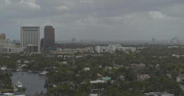 Fort Lauderdale Florida Aerial V22 Вид Изгиб Парусника Новые Окрестности — стоковое видео