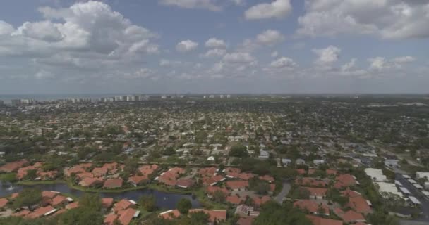 North Naples Florida Aerial 180 Degree View Suburbia Beach Front — Stock Video