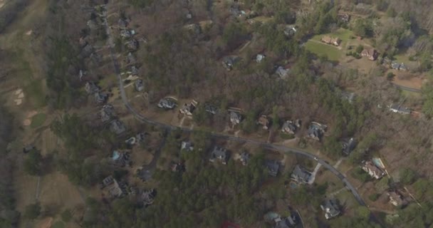 Peachtree City Georgia Aerial Birdseye Shot Peaceful Neighbourhood Forest Lake — Stock video