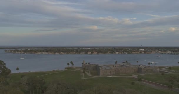 Augustine Florida Aerial Luta Ner Svepande Utsikt Över Murarna Castillo — Stockvideo