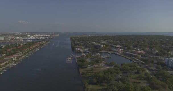 Tampa Florida Aerial V33 Schwenkrecht Aufnahme Der Stadtlandschaft Des Hafens — Stockvideo