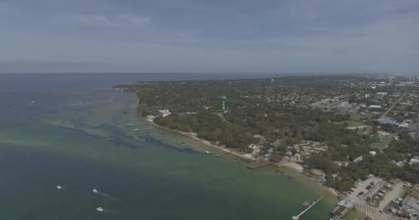 Destin Florida Aerial V11 Panorámica Del Paisaje Urbano Canal Del — Vídeos de Stock