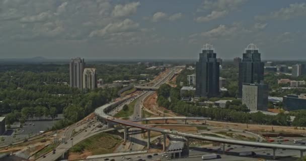 Atlanta Georgia Aerial V673 Dolly Out Shot Busy Highway Construction — Video