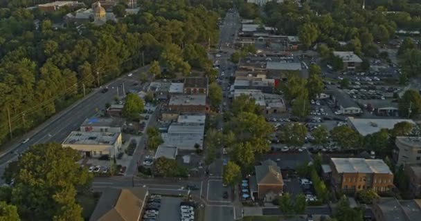 Roswell Georgia Aerial Tilt Shot Quartiere Strada Foresta Orizzonte Dji — Video Stock