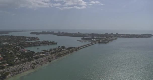 Sarasota Florida Aerial Gulf Coast Lido Key Bird Key Causeway — Stock video