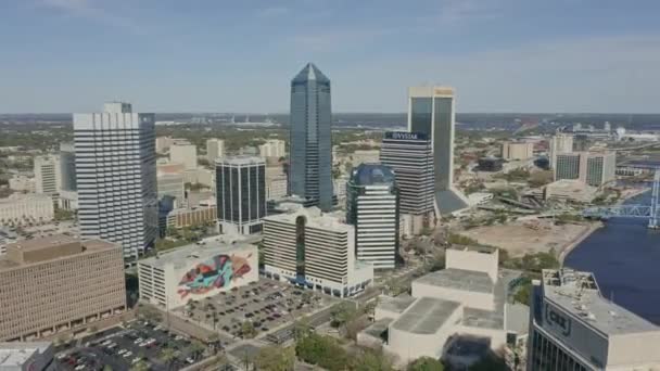 Jacksonville Florida Aerial V10 Pan Right Shot Cityscape Bird Flying — Stock Video