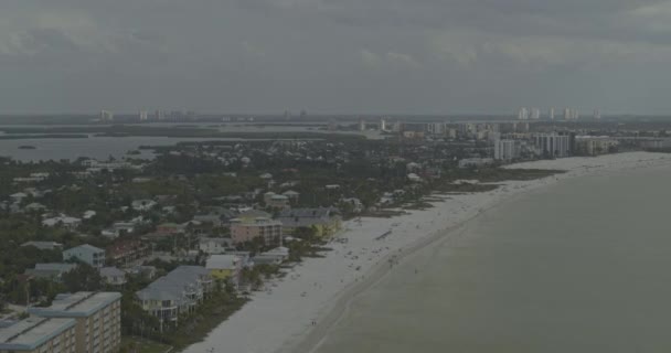 Fort Myers Plajı Florida Havacılık Kıyı Şeridinden Şehir Manzarasına Sabit — Stok video