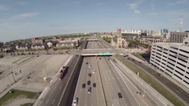 Detroit City otoyol üzerinde hava.