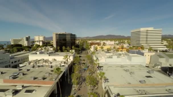 Nagyon alacsony repülő La Santa Monica légi — Stock videók