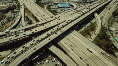 Los Angeles'ta çevre yolu Kavşağı
