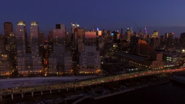 城市风景的但从哈德逊河的黄昏. — 图库视频影像