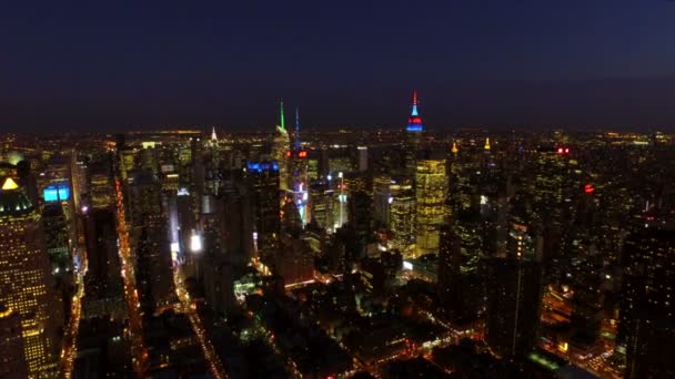 Times Square à noite . — Vídeo de Stock