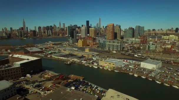 Hunters Point and Midtown Manhattan — Stock Video