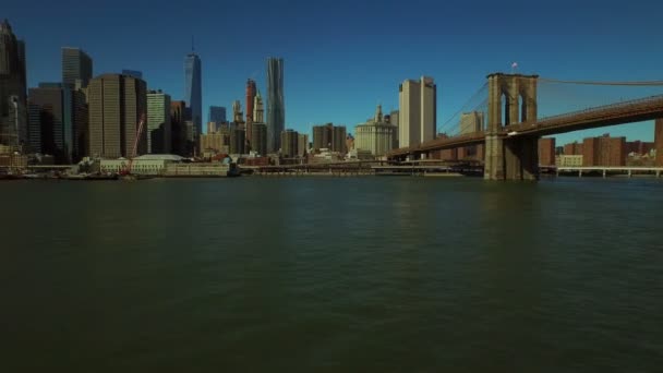 Vistas del paisaje urbano del Distrito Financiero de Manhattan — Vídeos de Stock