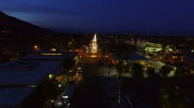 Palm Springs'de alacakaranlıkta