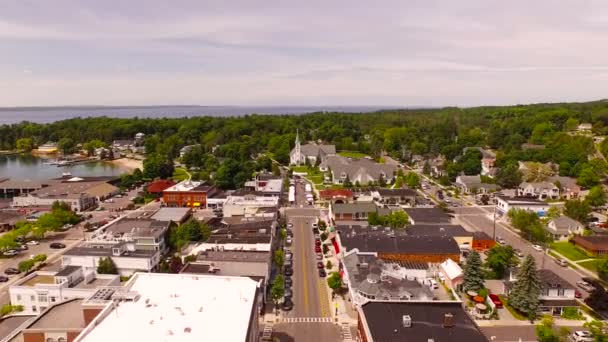 Vista aérea de Harbor Springs — Vídeos de Stock