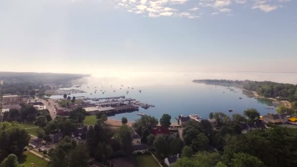 Harbor Springs üzerinde havadan görünümü — Stok video
