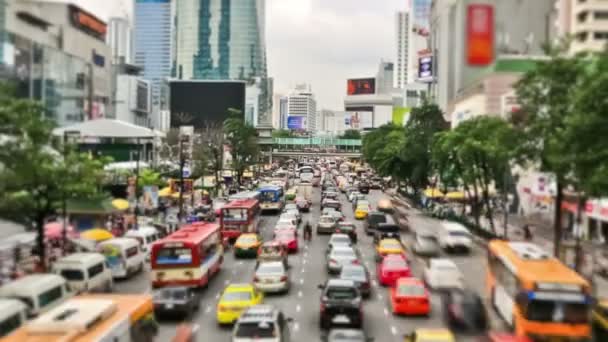 Tráfico de la ocupada ciudad de Bangkok — Vídeo de stock