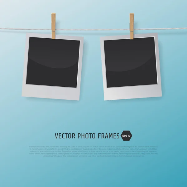Retro-Fotorahmen auf einem Seil mit Wäscheklammern. — Stockvektor