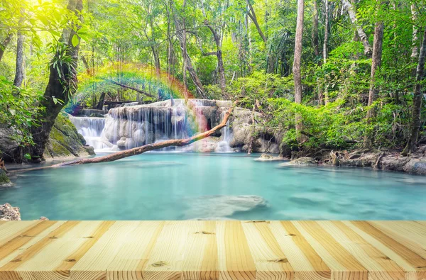 Erawan madera cascada — Foto de Stock