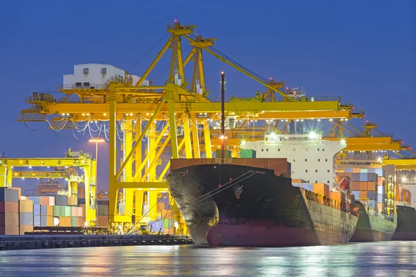 Cargo ship — Stock Photo, Image