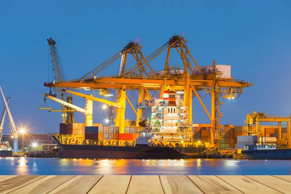 Cargo ship twilight — Stock Photo, Image