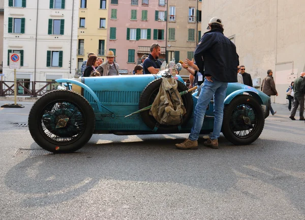 Retro cars on competition — Stock Photo, Image