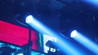 Işık ekipmanları, aydınlatma efektleri. Dinamik flaş ışığı 