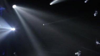 Işık ekipmanları, aydınlatma efektleri. Dinamik flaş ışığı 