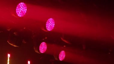 Işık ekipmanları, aydınlatma efektleri. Dinamik flaş ışığı 