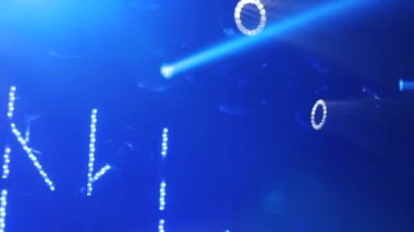 Işık ekipmanları, aydınlatma efektleri. Dinamik flaş ışığı 