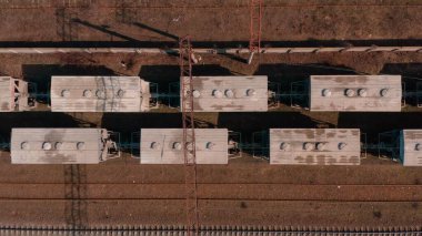 Demiryolu birçok paralel demiryolu 4k ile Yard değiştiriliyor. 