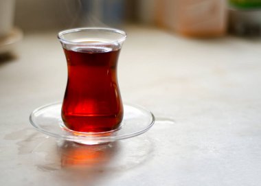 demlenmiş çay, Türk çayı.