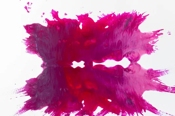 Kelebek gibi dökülmüş ojeli soyut desenler. Pembe ve kırmızının tonları