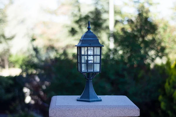 Ηλεκτρικό Αξεσουάρ Φωτισμού Κήπου Λαμπ Ποστ Επιλεκτικός Λαμπτήρας Εστίασης — Φωτογραφία Αρχείου