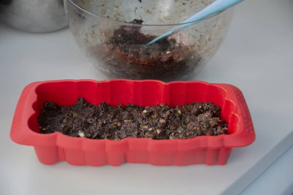 She Fills Cake Material Mold She Making Birthday Cake Biscuits — Foto de Stock