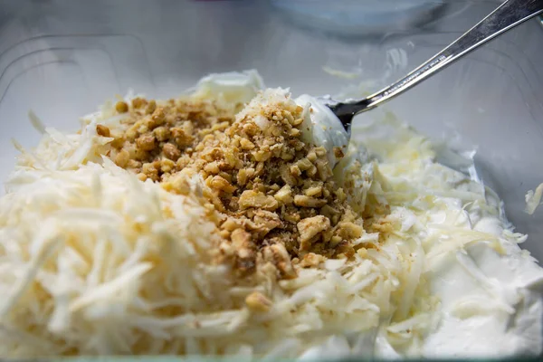 Celery Grating Celery Salad Yogurt Garnished Parsley Capia Pepper Lemon — Foto de Stock