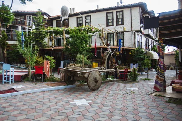 Een Houten Ossenkar Decoratief Weergegeven Straten Van Ankara — Stockfoto