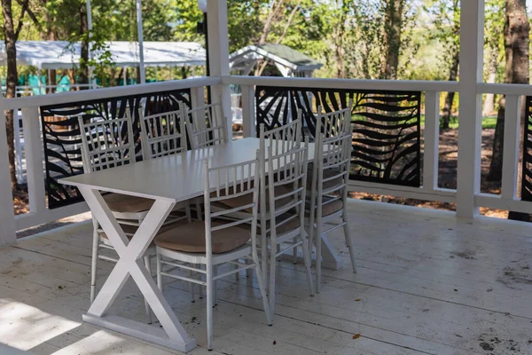 Gazebo Madeira Para Relaxamento Passatempo Agradável Foco Seletivo Com Fundo — Fotografia de Stock