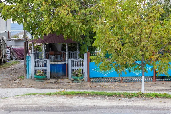 Χειροκίνητο Και Αυθεντικό Μολδαβικό Καλά Πόσιμο Νερό Ιστορικό — Φωτογραφία Αρχείου