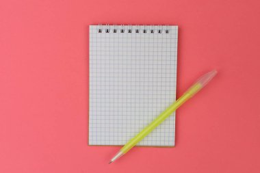 Yazı için kopyalama alanı olan not defteri. Mesaj için boşluk. Tasarım için model