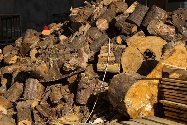 Προετοιμασία Καυσόξυλων Για Χειμώνα Κομμένα Κομμένα Δέντρα Ιστορικό — Φωτογραφία Αρχείου